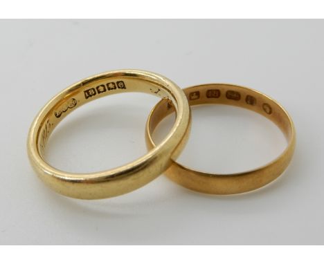 An 18ct gold Glasgow hallmarked court wedding ring, size J1/2, and a smaller example in 18ct gold size J1/2, weight together 