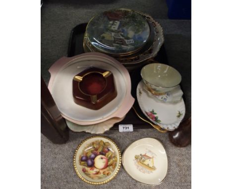 Aynsley fruit decorated dish and other decorative ceramics including Royal Winton, Collectors plates etc Condition Report: No