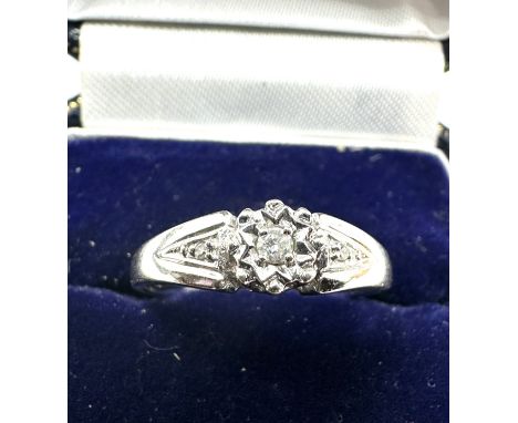 9ct white gold diamond ring weight 2.4g .10ct diamond