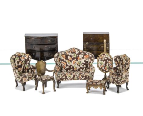 Tri-ang Period Queen Anne  Dolls' House Furniture, comprising writing desk, chest of drawers --2¾in. (7cm.) high, firescreen,