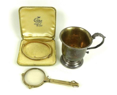 A 9ct gold bracelet, the front half floral engraved, with remnants of safety chain around clasp, hall marked 9 375, stamped B