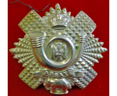 WWI Scottish Highland Light Infantry Glengarry cap badge, in white metal. In immaculate condition.