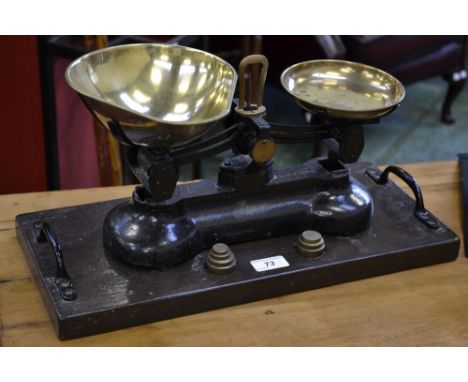 A set of Libra Scale Co. scales and weights 