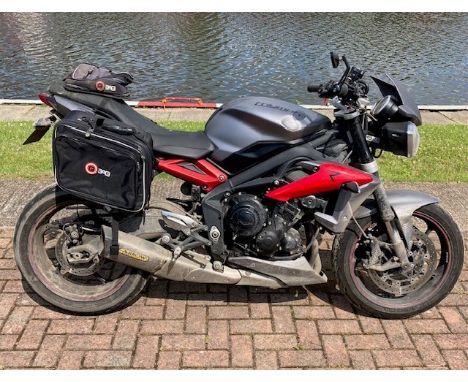 2014 Triumph Street Triple R, ABS, 675cc, CAT N. Registration number BJ14 NFK. Frame number SMTTTL1366E643363. Engine number 