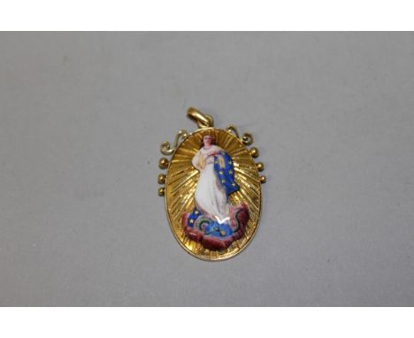 A GOOD 18ct GOLD AND ENAMEL OVAL PENDANT “Madonna”. 