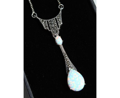 A SILVER AND GILSON OPAL PENDANT AND CHAIN.