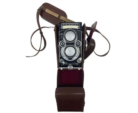 Rolleiflex camera, with 'Carl Zeiss Nr4177828 Planar 1:3,5 f75mm' and 'Heidosmat 1:2,8/75 3082455' lenses, casedCondition Rep