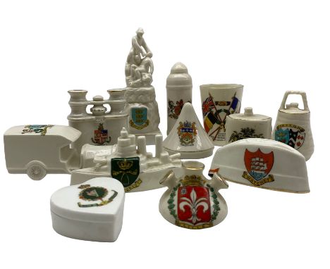 Quantity of WWI crested items including Hull Soldier's War Memorial, field glasses, 'Tommies Bungalow', Allied flags beaker, 