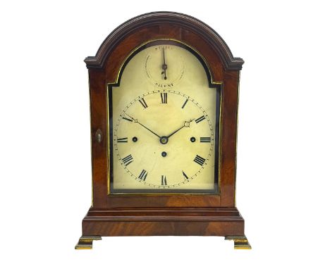 James Scott of Rochester - a fine Regency 8-day mahogany bracket clock c1820, in a break arch case with a brass carrying hand