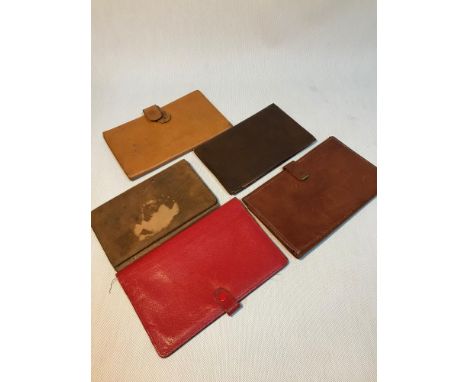 A Lot of 5 vintage leather wallets. 