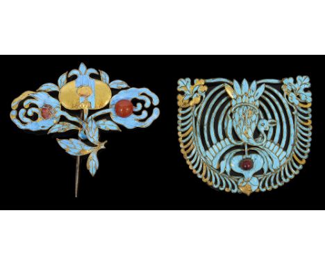 Two Chinese gold (untested) kingfisher feather hair ornamentslate 19th / early 20th centuryone in form of a phoenix the other