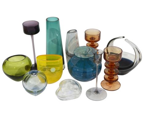 A collection of eleven pieces of art glass,together with an Elsa Peretti for Tiffany lidded glass heart dish, including:Per L