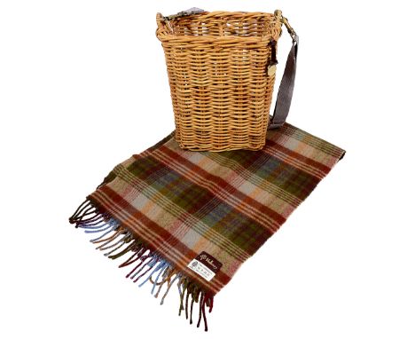 A Mulberry Ltd bottle carrying basket, canvas strap, bearing Mullberry tag with leather strap, numbered to reverse 865819, to