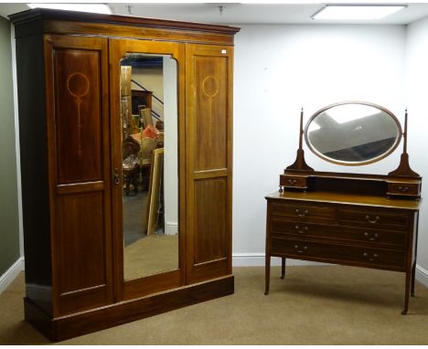 Edwardian inlaid mahogany bedroom suite comprising mirror door wardrobe enclosing hanging rail and hooks, plinth base (W161cm