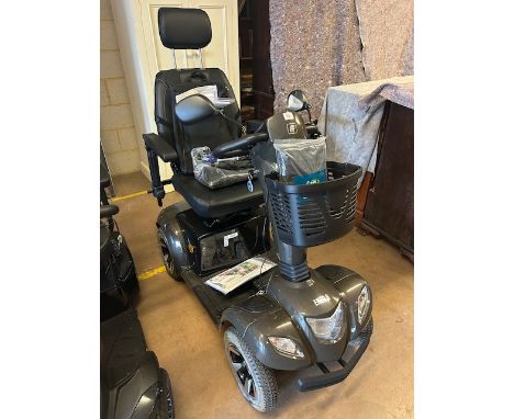 Mobility Road scooter: Roadmaster Enzo 8 with charger in working condition (disability scooter) with accessories to include c