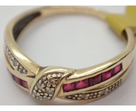 9ct gold ruby and diamond knot ring size S