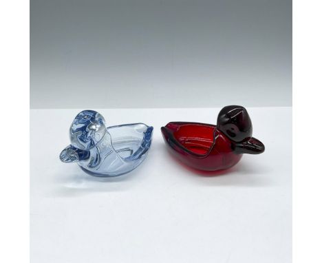 Lot includes ruby red smooth glass ashtray. Also in the lot pale blue duck ashtray but is unconfirmed as Duncan &amp; Miller.