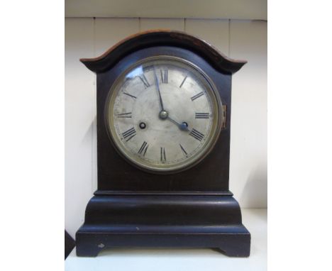 ANTIQUE MAHOGANY MANTLE CLOCK