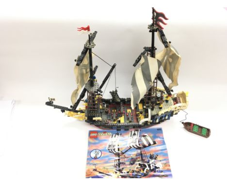 A Lego System pirate Ship #6289 with Manual.