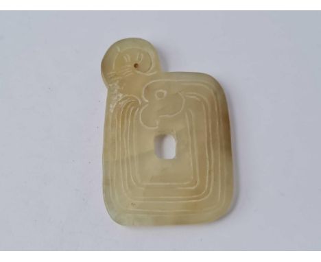 A early jade pendant     33 gms