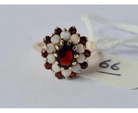 A vintage quality opal and garnet ring size M 3.3g inc