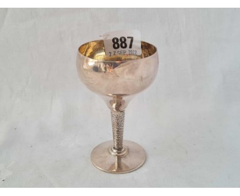 A modern design goblet on pedestal stem, 3.5" high, Birmingham 1972 by R&amp;D, 67g
