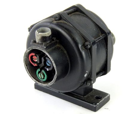 An engine speed indicator generator mark 46780, generally used on Spitfires, Hurricanes and Lancasters, 12cm high.
