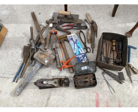 VINTAGE TOOLS - A STANLEY NO 4 PLANE, FILES ETC 