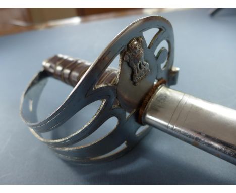 AN EASTERN ARMY SWORD - 84 CM BLADE 