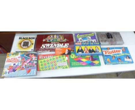 Vintage board games, Swindle, Pink Panther Chase Game, Flutter, Top of the Form, Quandary and others 