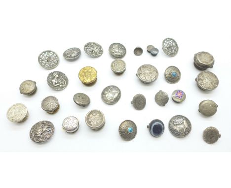 Vintage buttons and studs, mainly silver fronted 