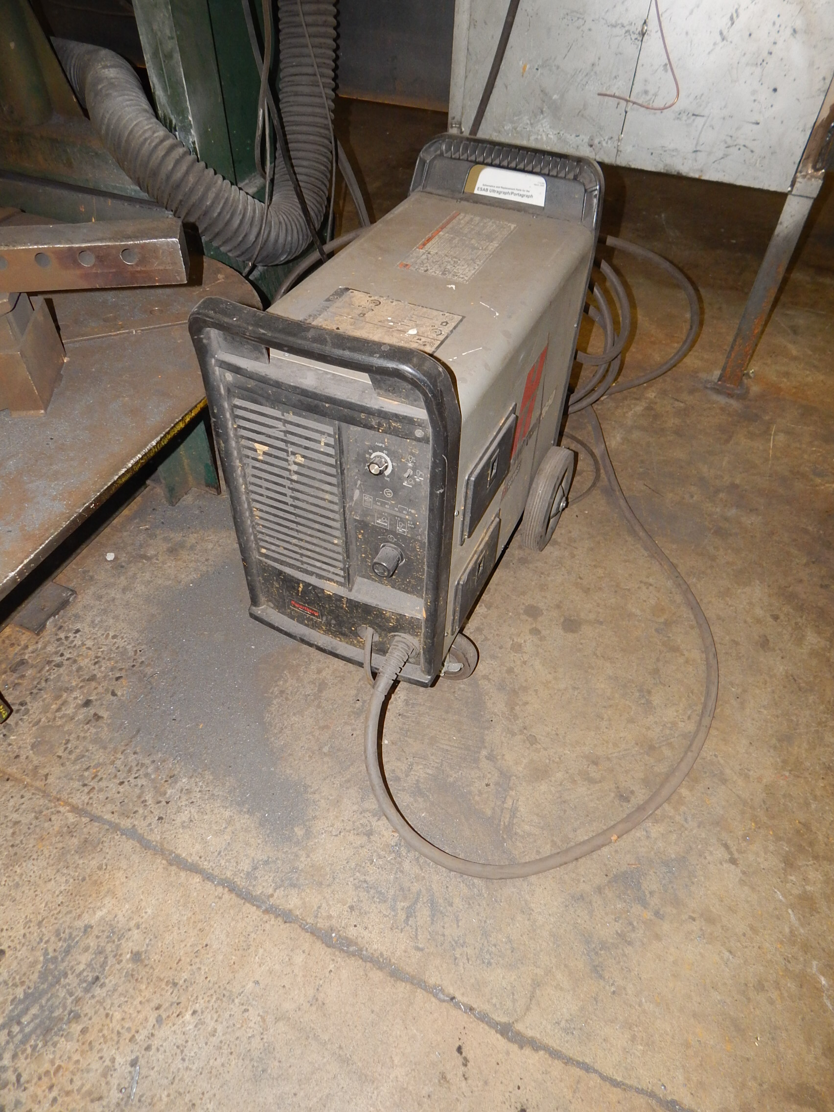 HYPERTHERM POWERMAX 1650 G3 SERIES PORTABLE PLASMA CUTTER WITH 60"X60