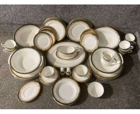 Royal Grafton Majestic pattern part dinner and tea service to include dinner plates, tureens, tea cups and saucers etc