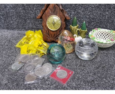 73 mixed lot comprising of glass paperweights, swan candle holder, wooden thermometer &amp; commemorative coins