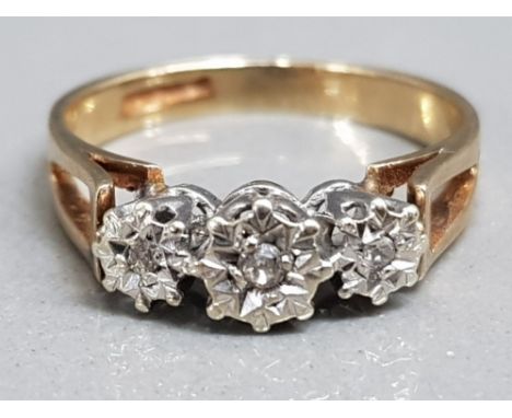 Vintage 9ct gold &amp; 3 stone diamond ring, size M, 2.4g