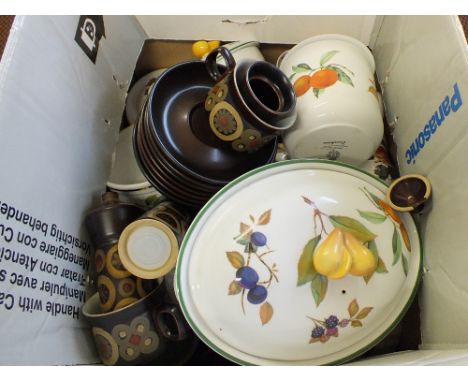 Various Royal Worcester Evesham and Denby Arabesque china
