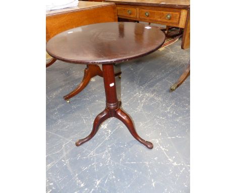 A GEO.III.MAHOGANY TILT TOP TRIPOD TABLE.   55cms DIAMETER.