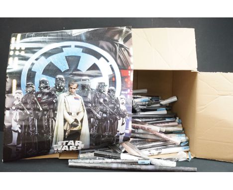 Star Wars Posters - Large quantity of various mainly sealed Star Wars posters from Pyramid International Posters to include S