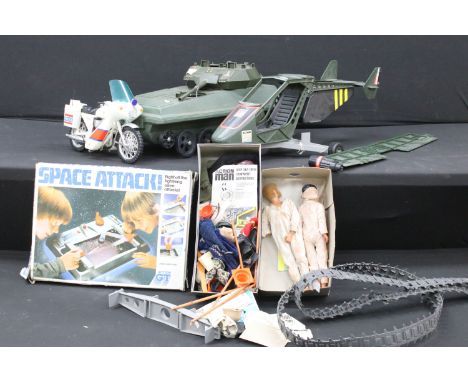 Action Man - Collection of original Action Man figures, vehicles &amp; accessories featuring 1 x Hard Hand figure (detached a