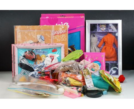 Quantity of Fashion Doll clothing, outfits and accessories featuring carded Mattel Skipper 9746 Get-Ups 'N Go Lacey Charmer A