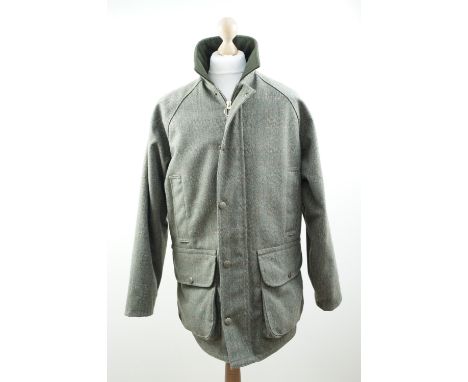 A Field pro hunting / shooting jacket from Hoggs of Fife, size M 
