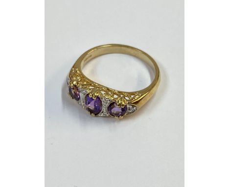 9ct yellow gold Victorian style amethyst and diamond ring. Amethyst 1.00ct approx. Diamonds 0.08ct approx