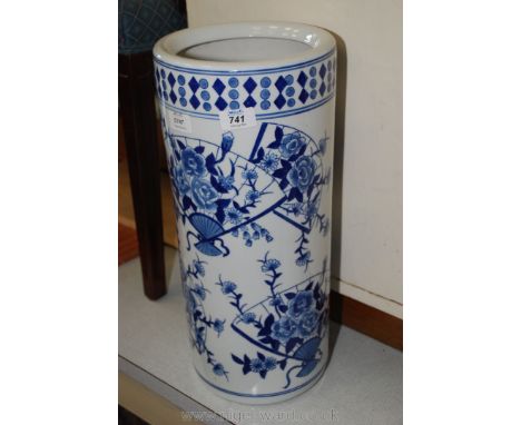 Large pottery blue and white stick stand