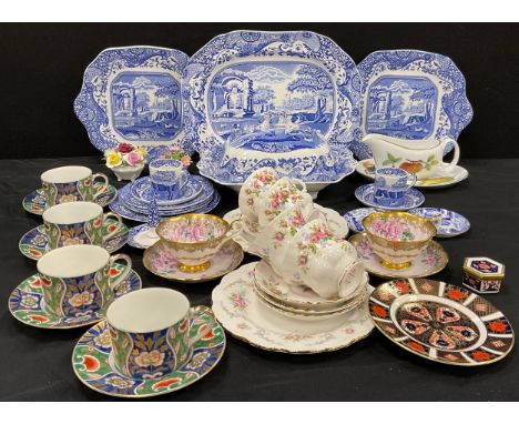 Spode Italian ware including; meat dish, two picnic plates, two cans and saucers, lidded tureens, others; four Royal Albert ‘