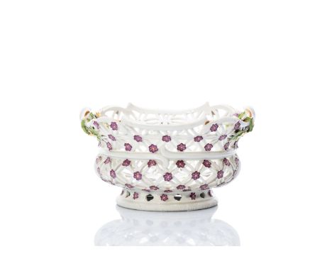 PORCELAIN CUPCAKE | VIENNA (AUSTRIA / AUSTRIAN 19TH CENTURY) | 19th century | height 10 cm | marked: marked from below with a