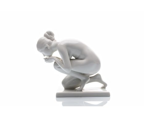 TRINKENDE | ROSENTHAL, DESIGNED BY ERNST WENCK (GERMANY / GERMAN 1924 MODEL) | 1924 model | height 15 cm | marked: marked bel