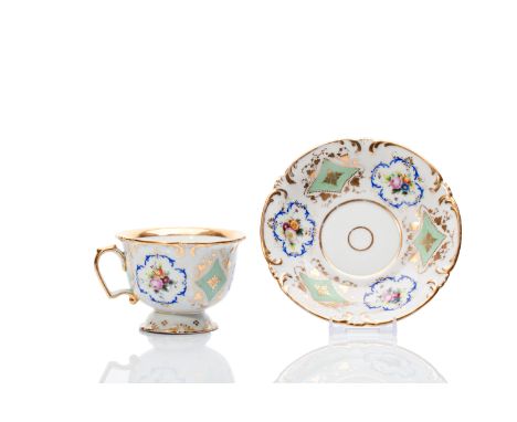 PORCELAIN CUP WITH SAUCER | BŘEZOVÁ, CHRISTIAN FISCHER (CZECH / BOHEMIAN AROUND 1850) | around 1850 | cup height 9.5 cm | mar