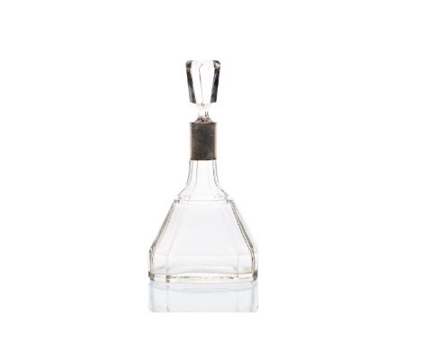CARAFE WITH SILVER NECK | ČESKOSLOVENKO (CZECH / BOHEMIAN 1929-1941) | 1929-1941 | height 27 cm | marked: marked with a valid