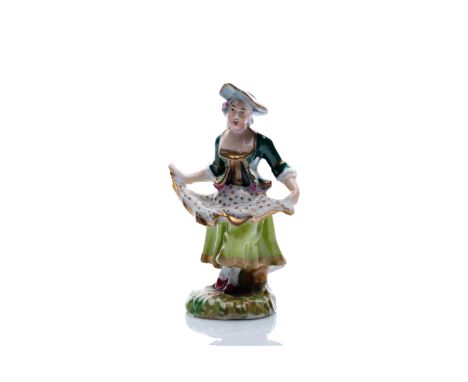 MINIATURE PORCELAIN FIGURINE "DANCER" | LOKET CASTLE (CZECH / BOHEMIAN 19TH CENTURY) | 19th century | height 7 cm | marked: m