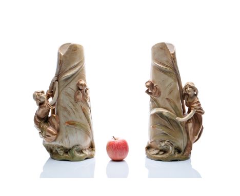 PAIR OF ART NOUVEAU VASES | ROYAL DUX (CZECH / BOHEMIAN AROUND 1900) | around 1900 | height 39 cm | marked: marked below | Lo